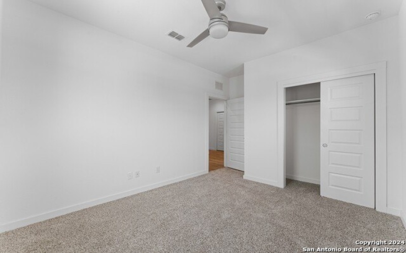 914 N Olive #101, San Antonio, TX 78202, 3 Habitaciones Habitaciones , ,2 BañosBaños,Residential,En Venta,914 N Olive #101,1781485