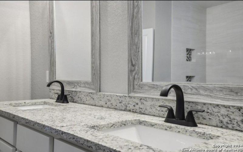750 la paloma, Canyon Lake, TX 78133, 4 Bedrooms Bedrooms, ,2 BathroomsBathrooms,Residential,For Sale,750 la paloma,1784685