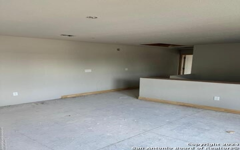 631 Blaine, San Antonio, TX 78202, ,5 BathroomsBathrooms,Residential Multi Family,For Sale,631 Blaine,1786052