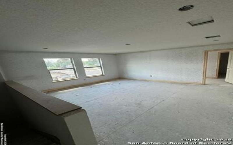 631 Blaine, San Antonio, TX 78202, ,5 BathroomsBathrooms,Residential Multi Family,For Sale,631 Blaine,1786052
