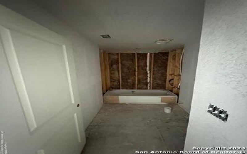 631 Blaine, San Antonio, TX 78202, ,5 BathroomsBathrooms,Residential Multi Family,For Sale,631 Blaine,1786052