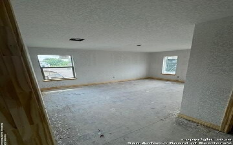 631 Blaine, San Antonio, TX 78202, ,5 BathroomsBathrooms,Residential Multi Family,For Sale,631 Blaine,1786052