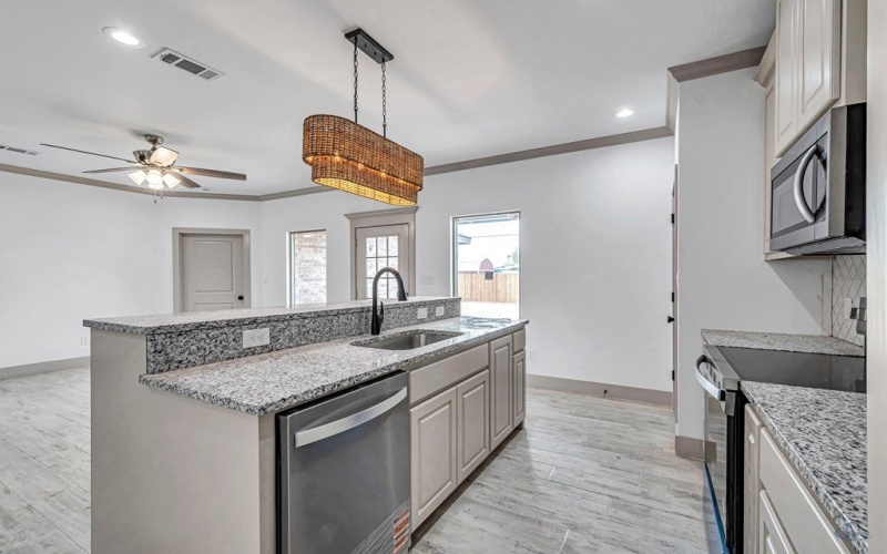 603 S Benton, Midland, TX 79701, 3 Bedrooms Bedrooms, ,2 BathroomsBathrooms,Residential,For Sale,603 S Benton,50081311