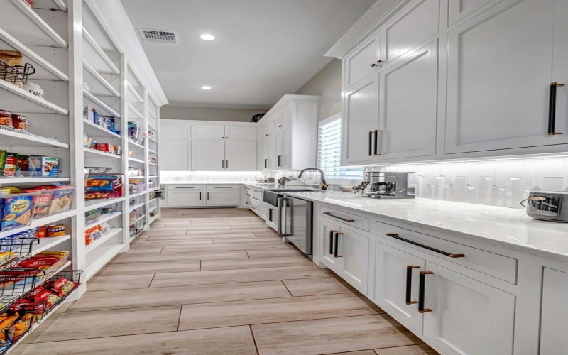 9331 Clevenger Rd, Odessa, TX 79762, 5 Bedrooms Bedrooms, ,6 BathroomsBathrooms,Residential,For Sale,9331 Clevenger Rd,50081708
