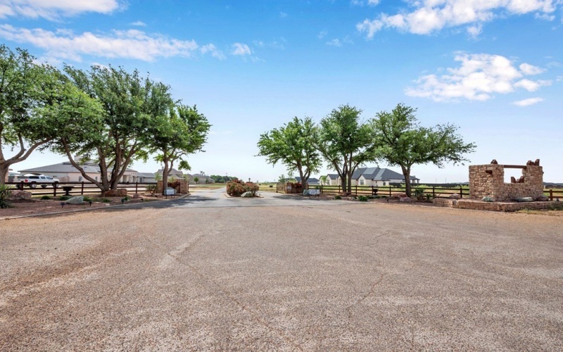 9331 Clevenger Rd, Odessa, TX 79762, 5 Bedrooms Bedrooms, ,6 BathroomsBathrooms,Residential,For Sale,9331 Clevenger Rd,50081708