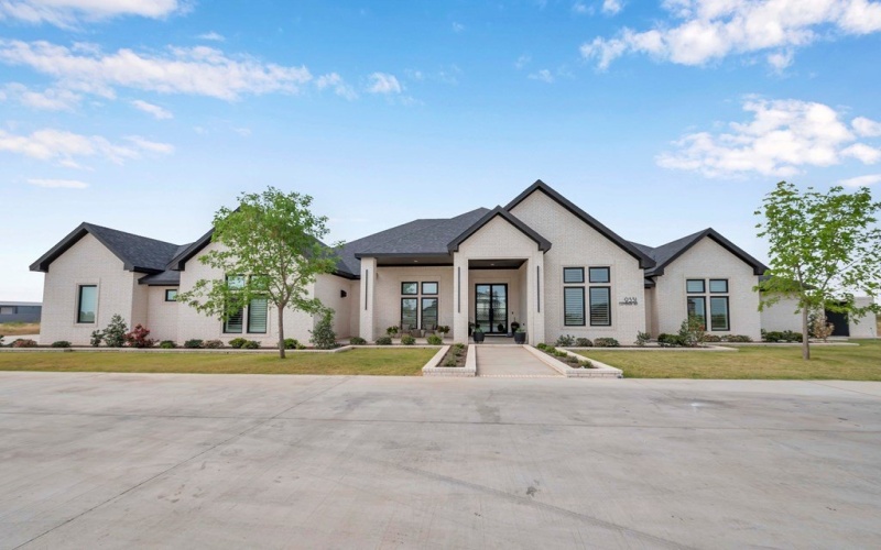 9331 Clevenger Rd, Odessa, TX 79762, 5 Bedrooms Bedrooms, ,6 BathroomsBathrooms,Residential,For Sale,9331 Clevenger Rd,50081708