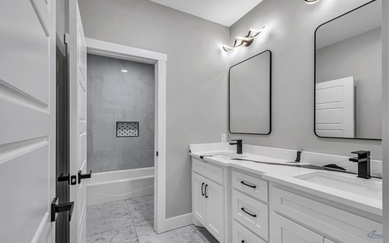 2102 S County Rd 1059, Midland, TX 79706, 4 Bedrooms Bedrooms, ,3 BathroomsBathrooms,Residential,For Sale,2102 S County Rd 1059,50081727