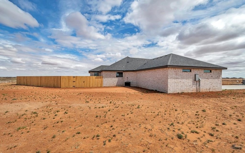 2102 S County Rd 1059, Midland, TX 79706, 4 Bedrooms Bedrooms, ,3 BathroomsBathrooms,Residential,For Sale,2102 S County Rd 1059,50081727