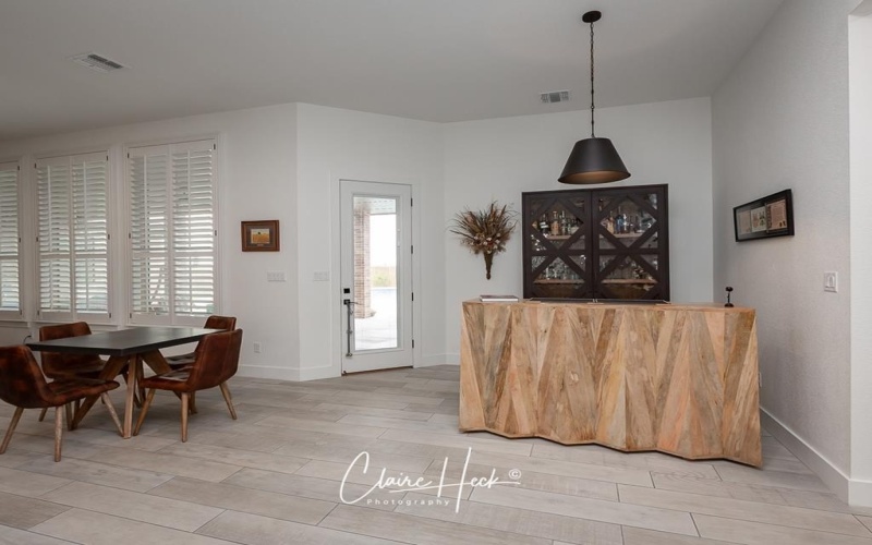6800 Castle Wood Dr, Midland, TX 79707, 5 Habitaciones Habitaciones , ,3 BañosBaños,Residential,En Venta,6800 Castle Wood Dr,50081754