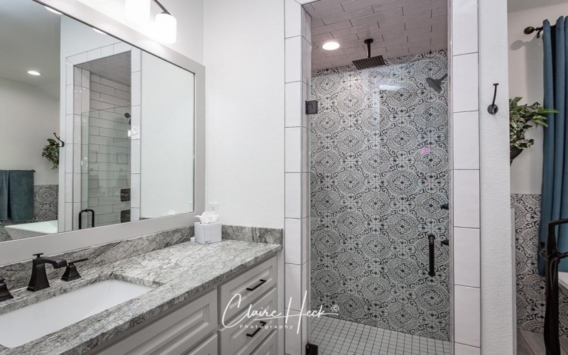 6800 Castle Wood Dr, Midland, TX 79707, 5 Habitaciones Habitaciones , ,3 BañosBaños,Residential,En Venta,6800 Castle Wood Dr,50081754