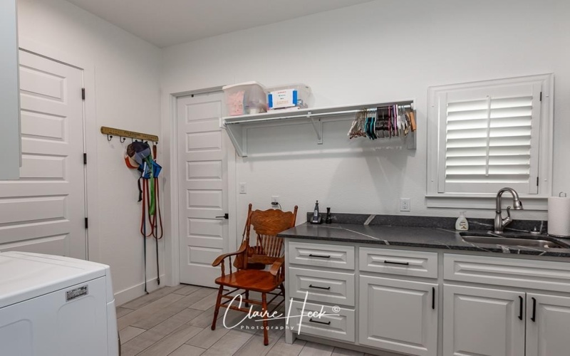 6800 Castle Wood Dr, Midland, TX 79707, 5 Habitaciones Habitaciones , ,3 BañosBaños,Residential,En Venta,6800 Castle Wood Dr,50081754