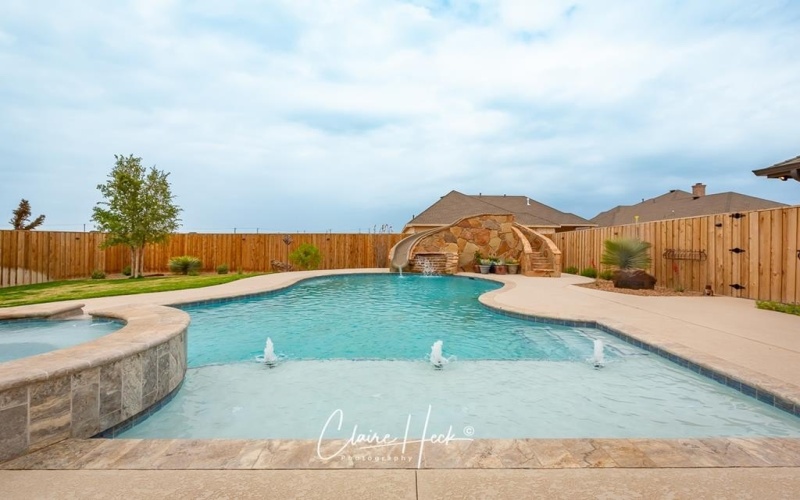 6800 Castle Wood Dr, Midland, TX 79707, 5 Habitaciones Habitaciones , ,3 BañosBaños,Residential,En Venta,6800 Castle Wood Dr,50081754