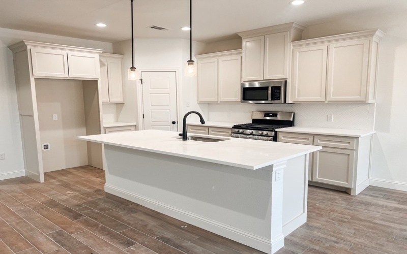 8615 Luz Dr, Odessa, TX 79765, 3 Bedrooms Bedrooms, ,2 BathroomsBathrooms,Residential,For Sale,8615 Luz Dr,50081760