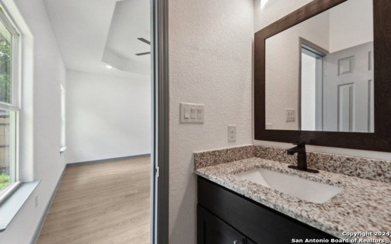 1342 E CHAVANEAUX RD, San Antonio, TX 78214-3302, 3 Bedrooms Bedrooms, ,2 BathroomsBathrooms,Residential,For Sale,1342 E CHAVANEAUX RD,1794486