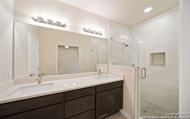 530 W BYRD BLVD, Universal City, TX 78148, 3 Bedrooms Bedrooms, ,2 BathroomsBathrooms,Residential,For Sale,530 W BYRD BLVD,1796131