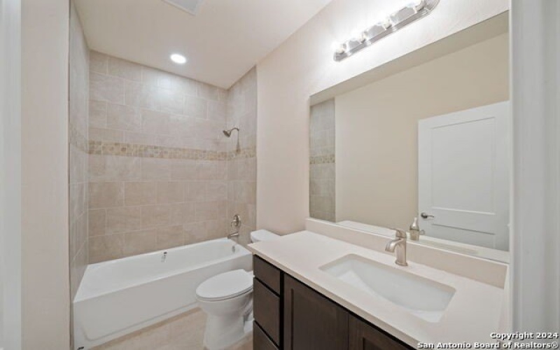530 W BYRD BLVD, Universal City, TX 78148, 3 Bedrooms Bedrooms, ,2 BathroomsBathrooms,Residential,For Sale,530 W BYRD BLVD,1796131