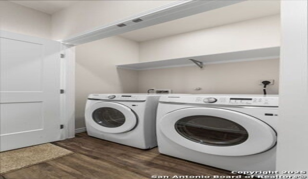 530 W BYRD BLVD, Universal City, TX 78148, 3 Bedrooms Bedrooms, ,2 BathroomsBathrooms,Residential,For Sale,530 W BYRD BLVD,1796131