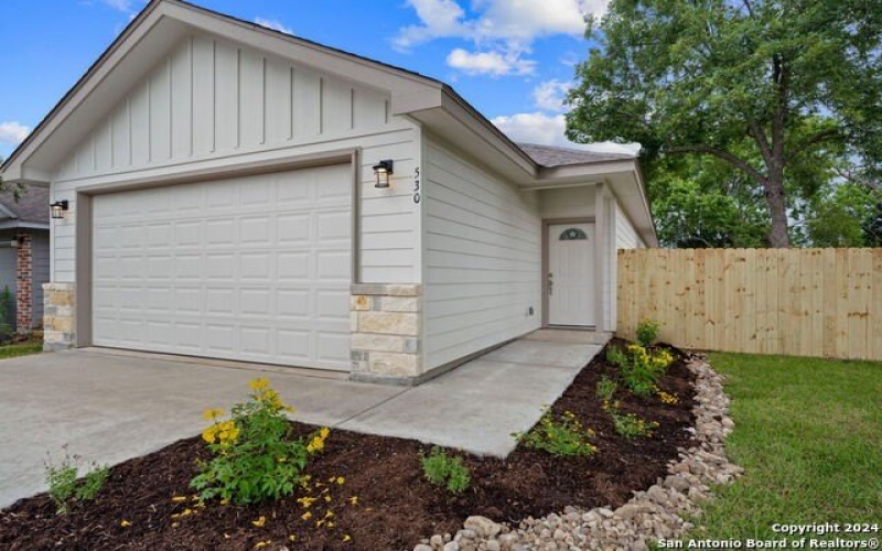 530 W BYRD BLVD, Universal City, TX 78148, 3 Bedrooms Bedrooms, ,2 BathroomsBathrooms,Residential,For Sale,530 W BYRD BLVD,1796131