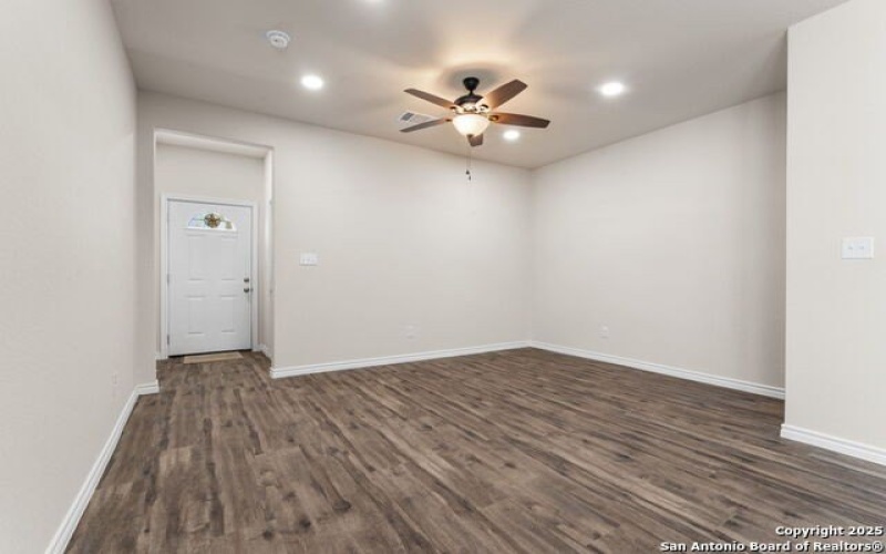 530 W BYRD BLVD, Universal City, TX 78148, 3 Bedrooms Bedrooms, ,2 BathroomsBathrooms,Residential,For Sale,530 W BYRD BLVD,1796131
