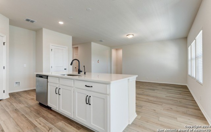 1417 Alleyton Court, Seguin, TX 78155, 3 Habitaciones Habitaciones , ,2 BañosBaños,Residential,En Venta,1417 Alleyton Court,1797026