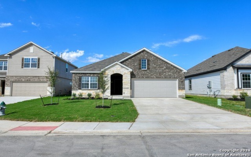 105 Beveridge, Seguin, TX 78155, 3 Habitaciones Habitaciones , ,2 BañosBaños,Residential,En Venta,105 Beveridge,1797337