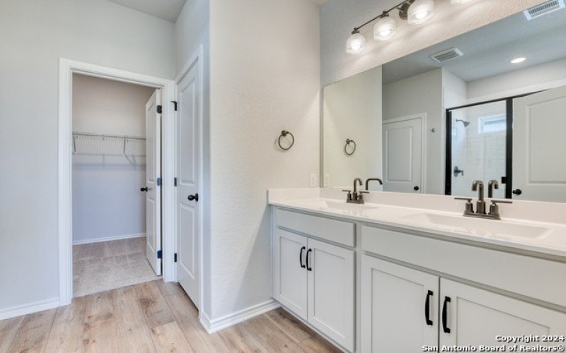 105 Beveridge, Seguin, TX 78155, 3 Habitaciones Habitaciones , ,2 BañosBaños,Residential,En Venta,105 Beveridge,1797337