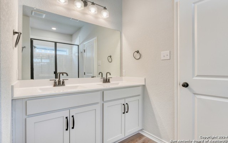 105 Beveridge, Seguin, TX 78155, 3 Habitaciones Habitaciones , ,2 BañosBaños,Residential,En Venta,105 Beveridge,1797337