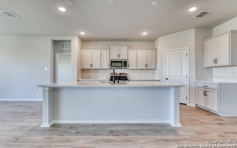 105 Beveridge, Seguin, TX 78155, 3 Habitaciones Habitaciones , ,2 BañosBaños,Residential,En Venta,105 Beveridge,1797337