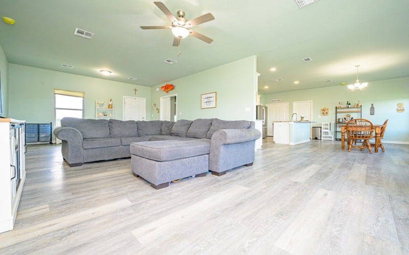 47 Lake Shore Circle, ROCKPORT, TX 78382, 4 Bedrooms Bedrooms, ,2 BathroomsBathrooms,Residential,For Sale,47 Lake Shore Circle,145575