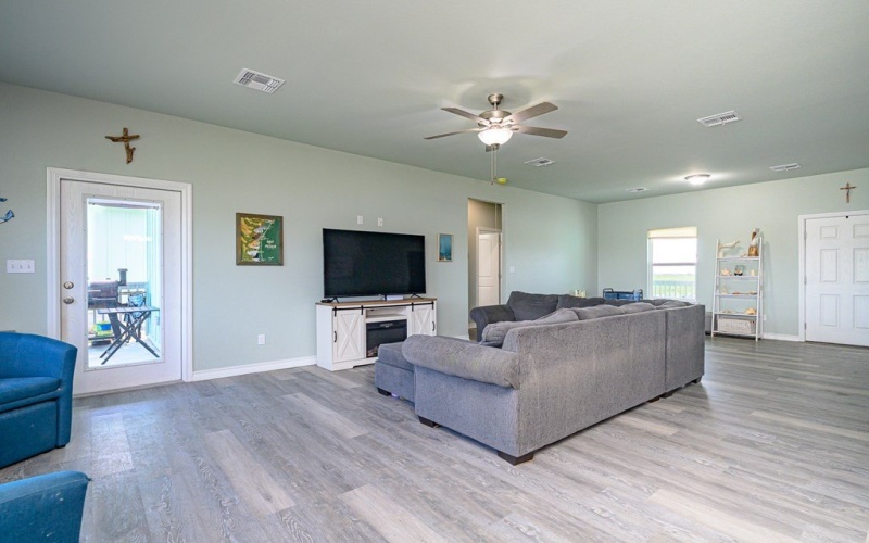 47 Lake Shore Circle, ROCKPORT, TX 78382, 4 Bedrooms Bedrooms, ,2 BathroomsBathrooms,Residential,For Sale,47 Lake Shore Circle,145575