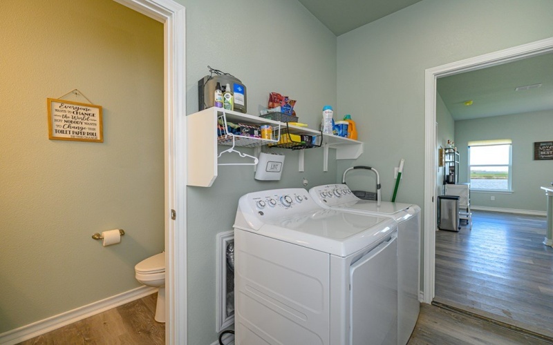 47 Lake Shore Circle, ROCKPORT, TX 78382, 4 Bedrooms Bedrooms, ,2 BathroomsBathrooms,Residential,For Sale,47 Lake Shore Circle,145575