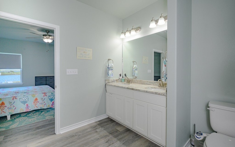 47 Lake Shore Circle, ROCKPORT, TX 78382, 4 Bedrooms Bedrooms, ,2 BathroomsBathrooms,Residential,For Sale,47 Lake Shore Circle,145575