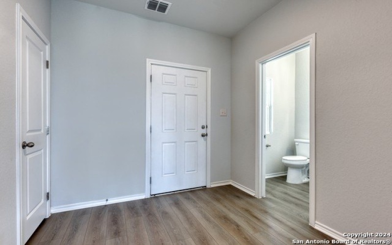 101 Beveridge, Seguin, TX 78155, 3 Habitaciones Habitaciones , ,2 BañosBaños,Residential,En Venta,101 Beveridge,1797661