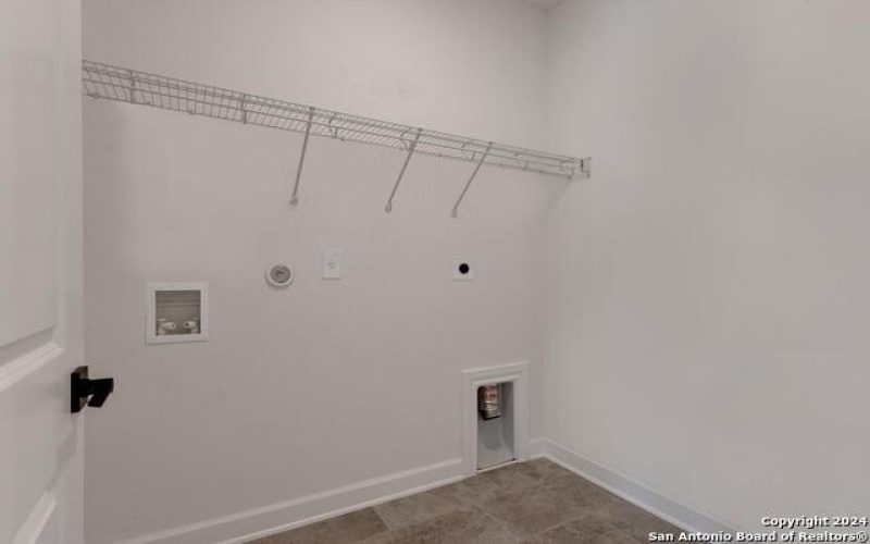 273 Ainslie Street W, Castroville, TX 78253, 4 Habitaciones Habitaciones , ,3 BañosBaños,Residential,En Venta,273 Ainslie Street W,1801331