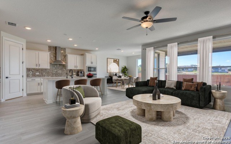 273 Ainslie Street W, Castroville, TX 78253, 4 Habitaciones Habitaciones , ,3 BañosBaños,Residential,En Venta,273 Ainslie Street W,1801331