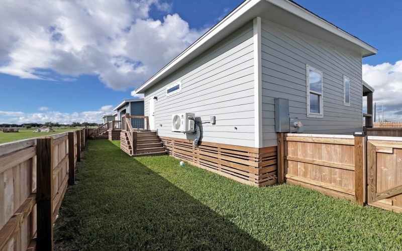 106 & 110 Landry Circle, ROCKPORT, TX 78382, 4 Habitaciones Habitaciones , ,2 BañosBaños,Residential,En Venta,106 & 110 Landry Circle,147539