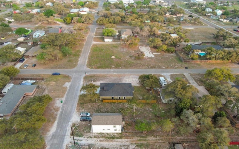 411 W Magnolia, Aransas Pass, TX 78336, 3 Bedrooms Bedrooms, ,2 BathroomsBathrooms,Residential,For Sale,411 W Magnolia,147698