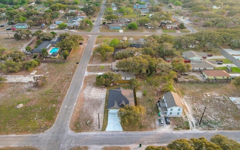 411 W Magnolia, Aransas Pass, TX 78336, 3 Bedrooms Bedrooms, ,2 BathroomsBathrooms,Residential,For Sale,411 W Magnolia,147698