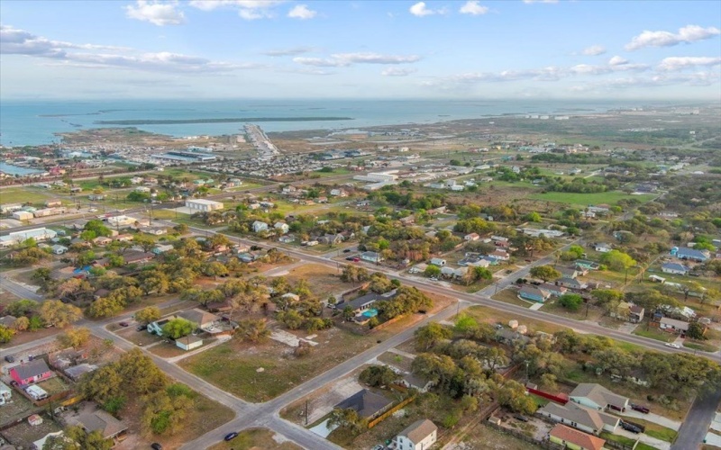 411 W Magnolia, Aransas Pass, TX 78336, 3 Bedrooms Bedrooms, ,2 BathroomsBathrooms,Residential,For Sale,411 W Magnolia,147698