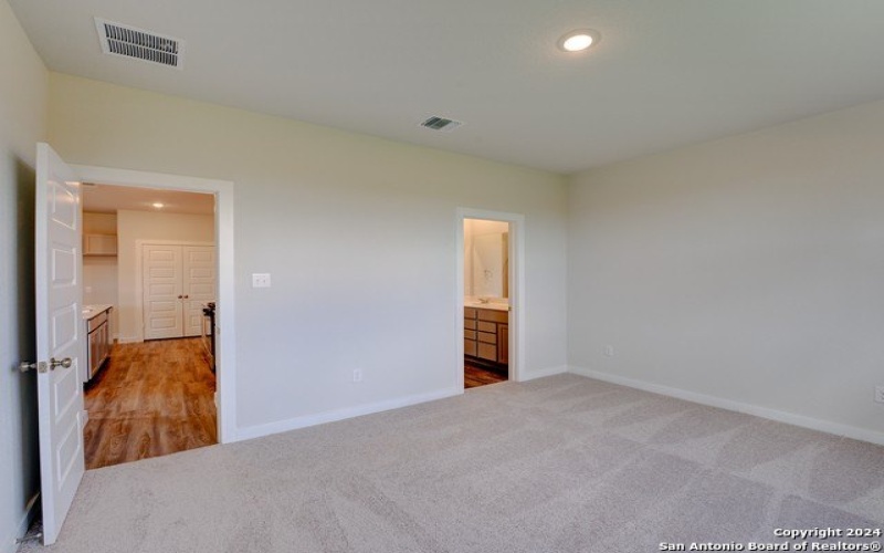 9918 Forestier Green, San Antonio, TX 78221, 4 Bedrooms Bedrooms, ,2 BathroomsBathrooms,Residential,For Sale,9918 Forestier Green,1809614
