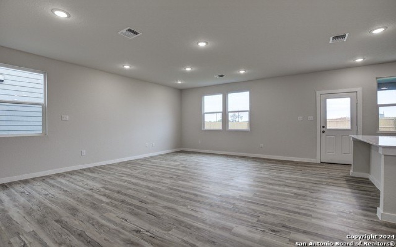 2543 RAMBO DRIVE, San Antonio, TX 78224, 4 Habitaciones Habitaciones , ,2 BañosBaños,Residential,En Venta,2543 RAMBO DRIVE,1809883