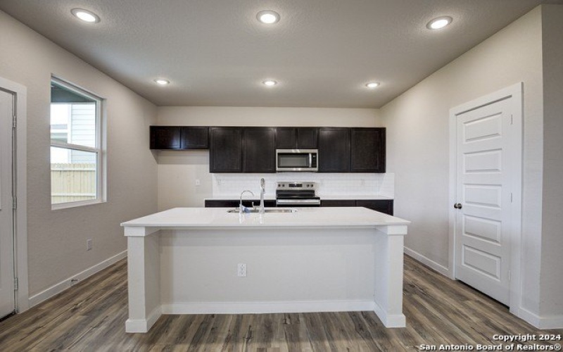2543 RAMBO DRIVE, San Antonio, TX 78224, 4 Habitaciones Habitaciones , ,2 BañosBaños,Residential,En Venta,2543 RAMBO DRIVE,1809883
