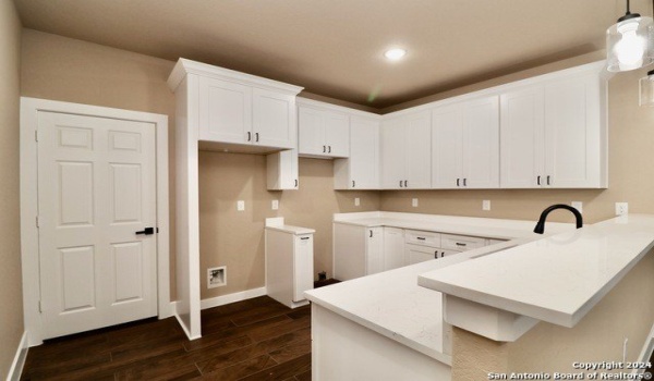 1519 W HARLAN AVE, San Antonio, TX 78211, 3 Bedrooms Bedrooms, ,2 BathroomsBathrooms,Residential,For Sale,1519 W HARLAN AVE,1813382