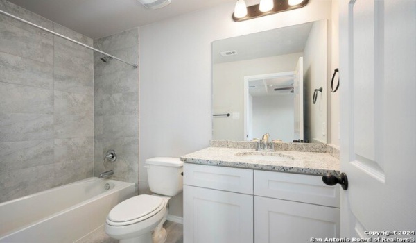 8614 Valentina Way #102, San Antonio, TX 78245, 3 Bedrooms Bedrooms, ,2 BathroomsBathrooms,Residential Lease,For Rent,8614 Valentina Way,1814233
