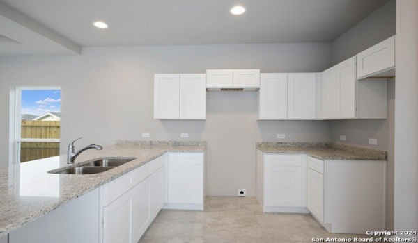 8627 Valentina Way #101, San Antonio, TX 78245, 3 Bedrooms Bedrooms, ,2 BathroomsBathrooms,Residential Lease,For Rent,8627 Valentina Way,1814245
