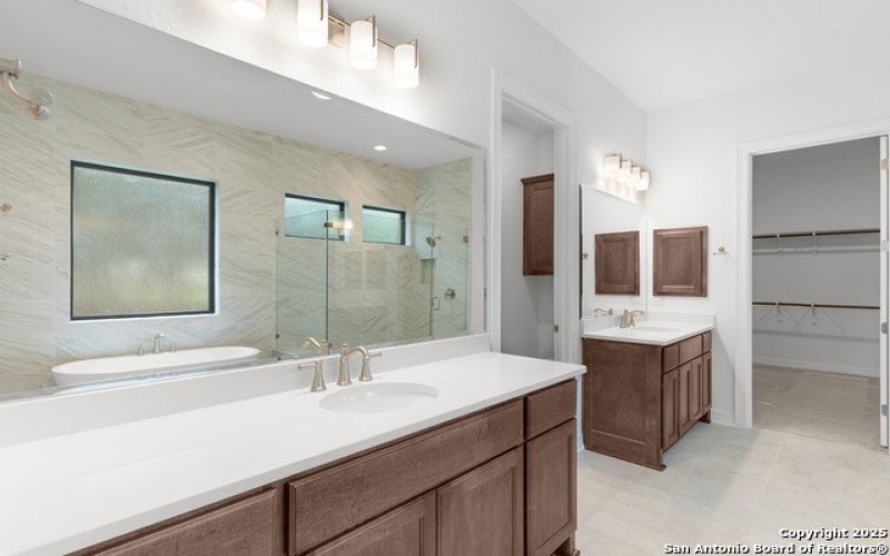 8166 BLUE OAK WAY, Garden Ridge, TX 78266, 4 Bedrooms Bedrooms, ,5 BathroomsBathrooms,Residential,For Sale,8166 BLUE OAK WAY,1828470