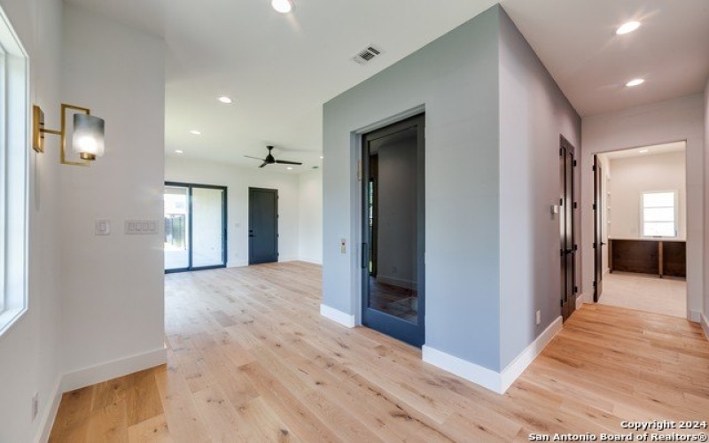 405 Oak Park Dr Unit A, Boerne, TX 78006, 3 Bedrooms Bedrooms, ,3 BathroomsBathrooms,Residential,For Sale,405 Oak Park Dr Unit A,1829555