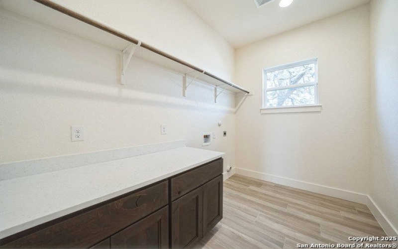 313 Firewheel Loop, Floresville, TX 78114, 3 Bedrooms Bedrooms, ,2 BathroomsBathrooms,Residential,For Sale,313 Firewheel Loop,1830851