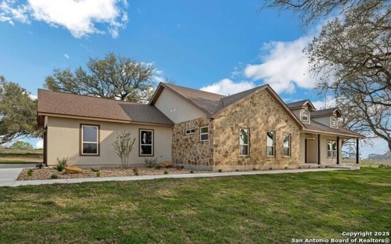 313 Firewheel Loop, Floresville, TX 78114, 3 Bedrooms Bedrooms, ,2 BathroomsBathrooms,Residential,For Sale,313 Firewheel Loop,1830851