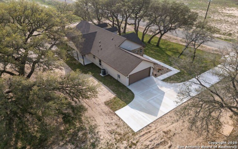 313 Firewheel Loop, Floresville, TX 78114, 3 Bedrooms Bedrooms, ,2 BathroomsBathrooms,Residential,For Sale,313 Firewheel Loop,1830851